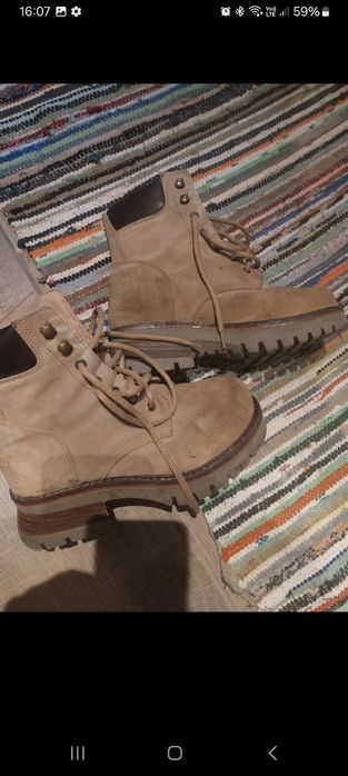 Ghete dama Graceland 39