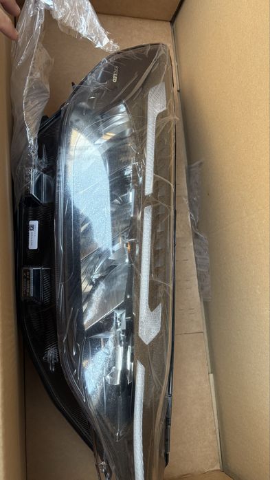 Far dreapta Ford transit custom 2023-2024 Nou