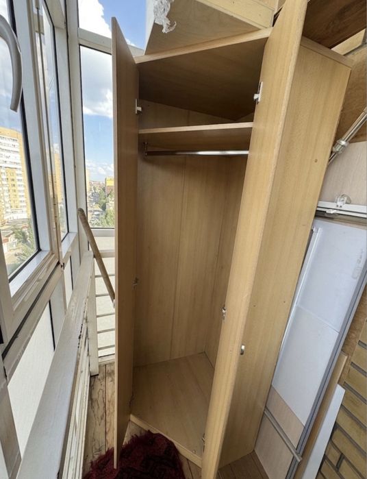 Продаю 2 платяных шкафа