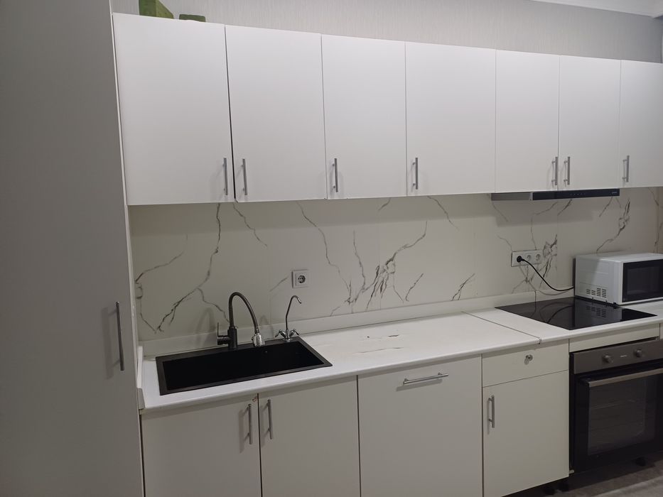 Продам кухню б/у в хорлшем состояни и