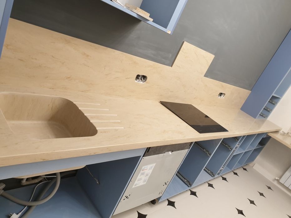 Столешница из камня.