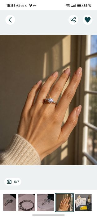 Inel elegant realizat din argint S925, cu piatră centrală Moissanite VVS1 de 1.0 CT, cu strălucire intensă și un aspect premium. Designul clasic