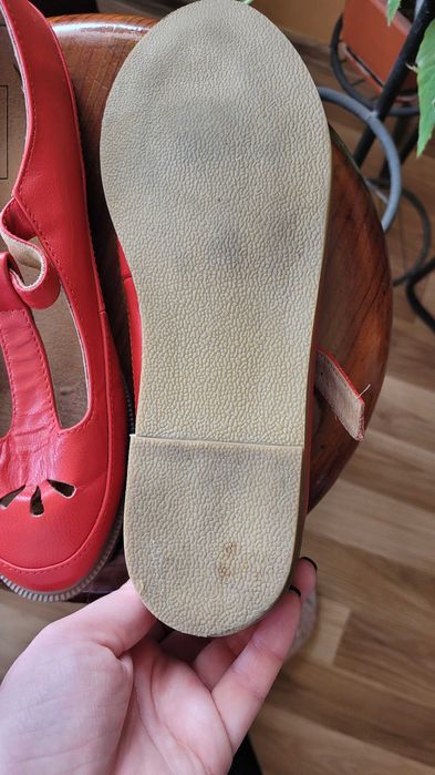 Сандали-обувки модерни