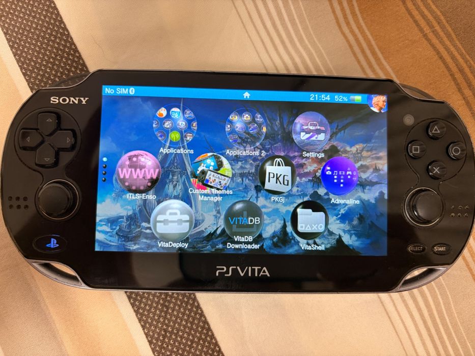 PS VITA 64 GB + 1000 Игри