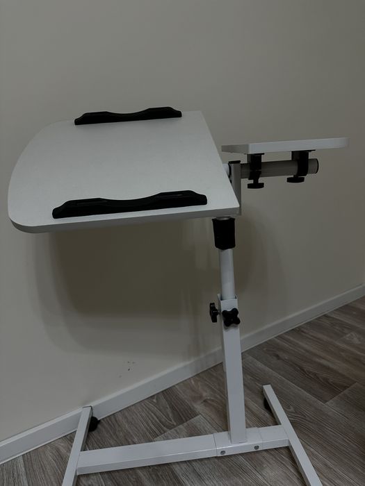 Столик для работы складной