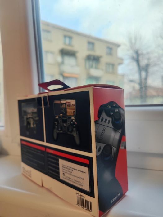 Гейминг джойстик за телефон и компютър