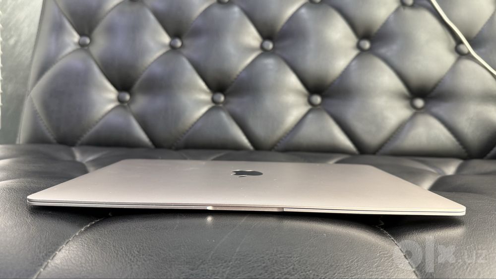 Apple MacBook Air 2020 i3 8GB/256GB в идеальном  состоянии
