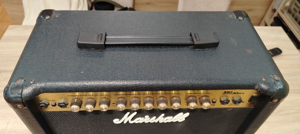Китарен усилвател MARSHAL MG 30 DFX