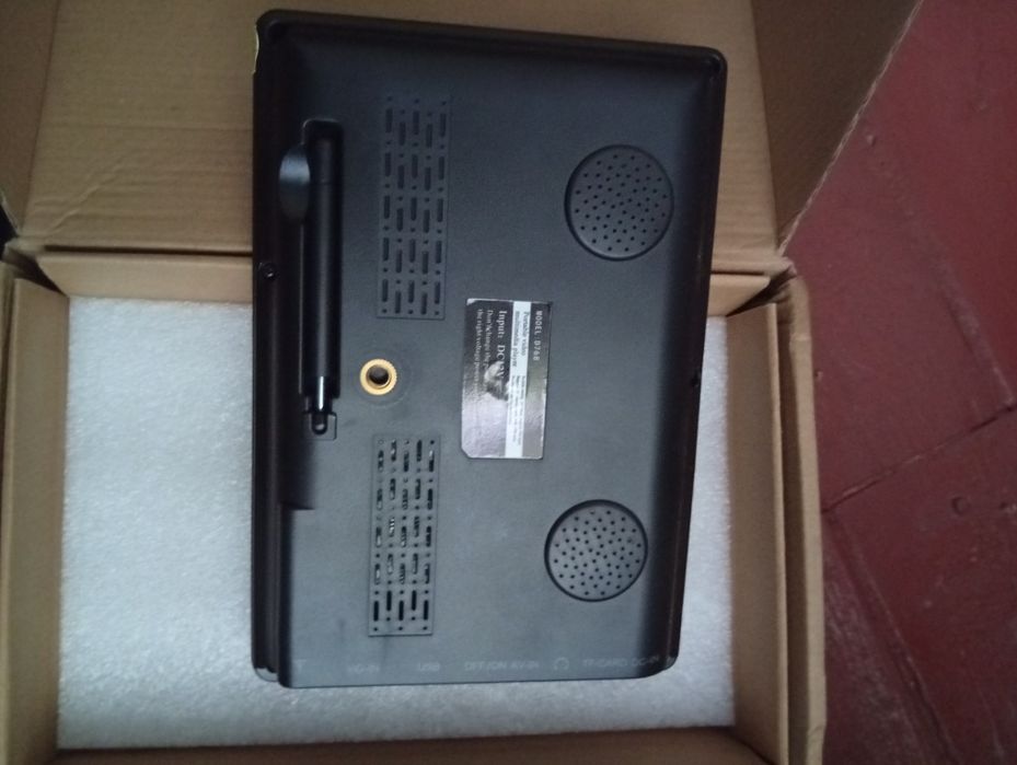 Портативный телевизор