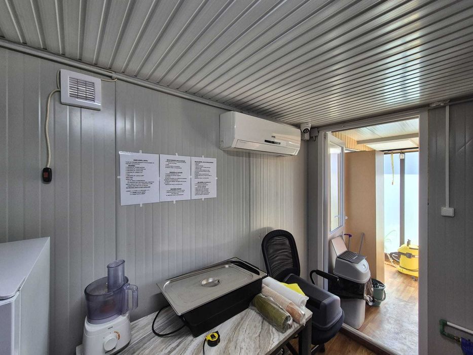 2 Containere + 2 Terase – Ideal pentru Spațiu Comercial / Fast-Food