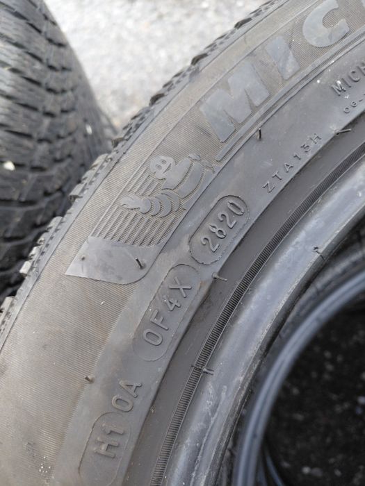 225/50/17" michelin 4бр.гуми