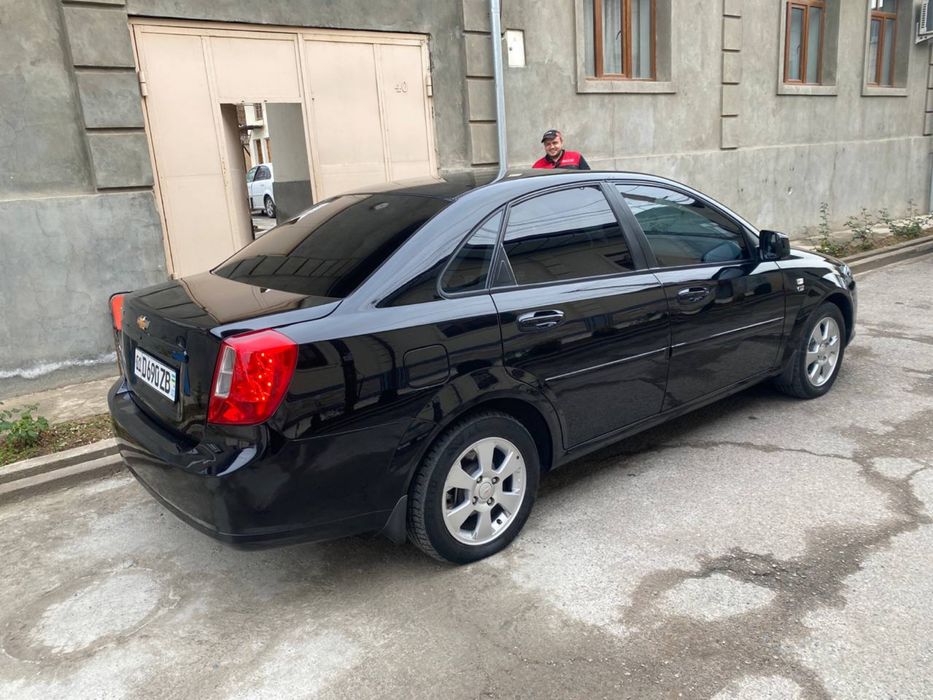 Jentra 1.5 qora 2023-yil 76.000 prabeg kraska yengil et betida