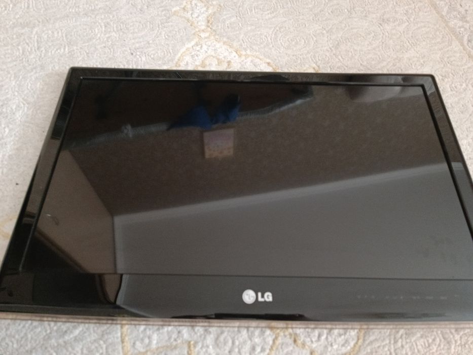 Телевизор lg с подвесным креплением