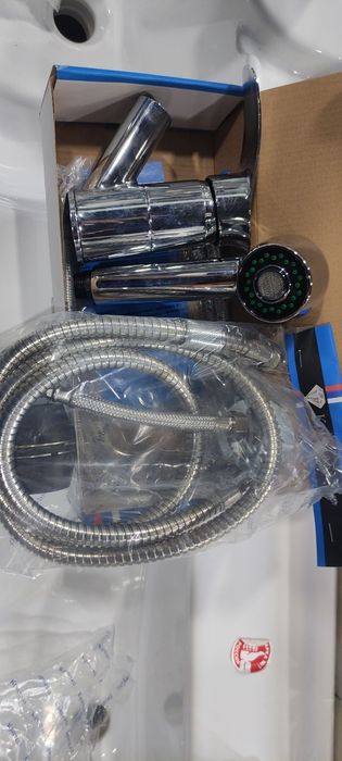 Смеситель для парикмахерской новый(sartaroshhonaga smestitel)