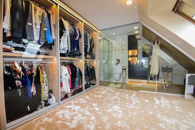 Продава се Четиристаен апартамент в София, Изток - 100 кв.м за 1345 €/кв.м - Снимка #7