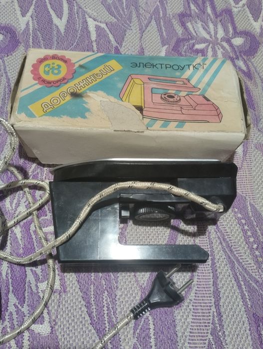 Продам дорожный утюг.