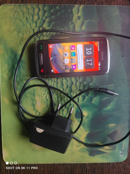 продам nokia  c6-01 в хорошем рабочем сос