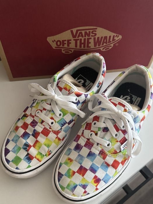 Дамски кецове Vans 37 номер