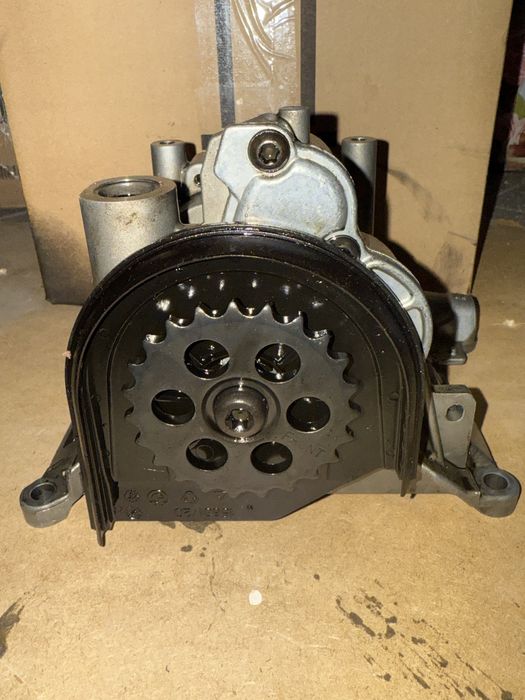 Маслена помпа F30  BMW 3.0D 258 к.с.