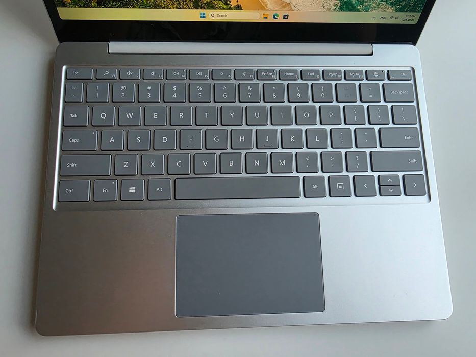 Microsoft Surface Laptop Go – Touchscreen, i5, Windows 11