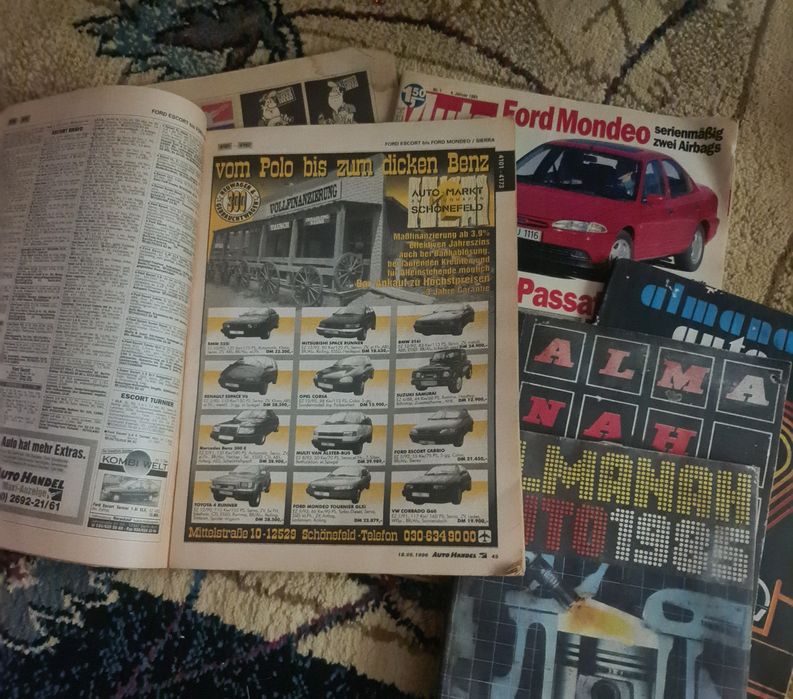 Almanahuri și reviste auto.