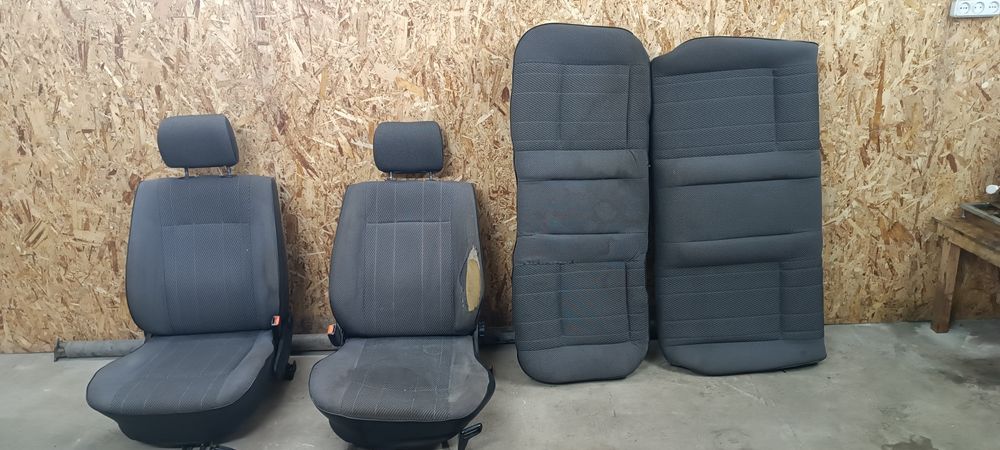Продам комплект сидений