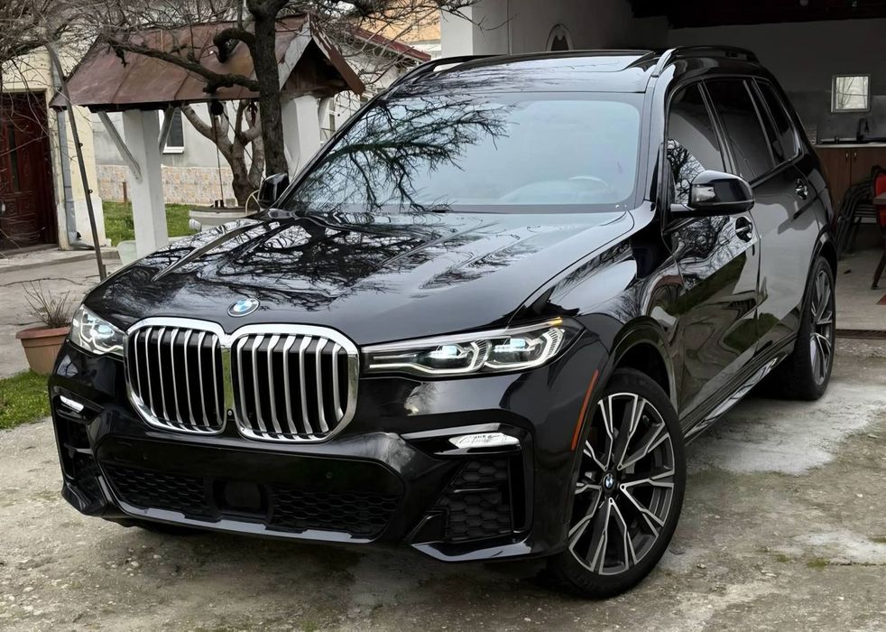 BMW X7 Vând BMW X7 xDrive40i Pachet M Interior/Exterior – EXTRA MEGA FULL