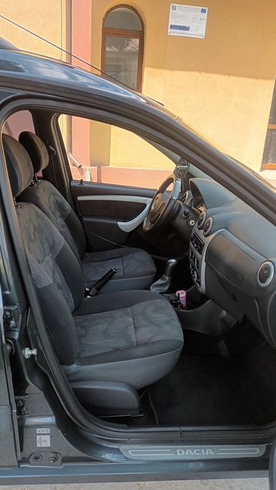 Se vinde Logan Mcv. 1.6 8 valve