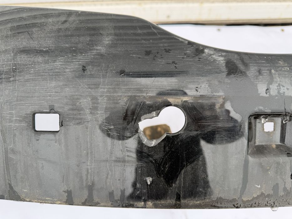 Предна броня за Toyota Auris (2015-2018)