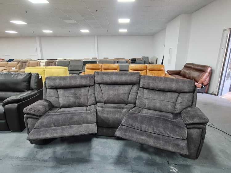 ПРОМОЦИЯ!!! Извит тъмно сив диван от плат с  релаксиращ механизъм