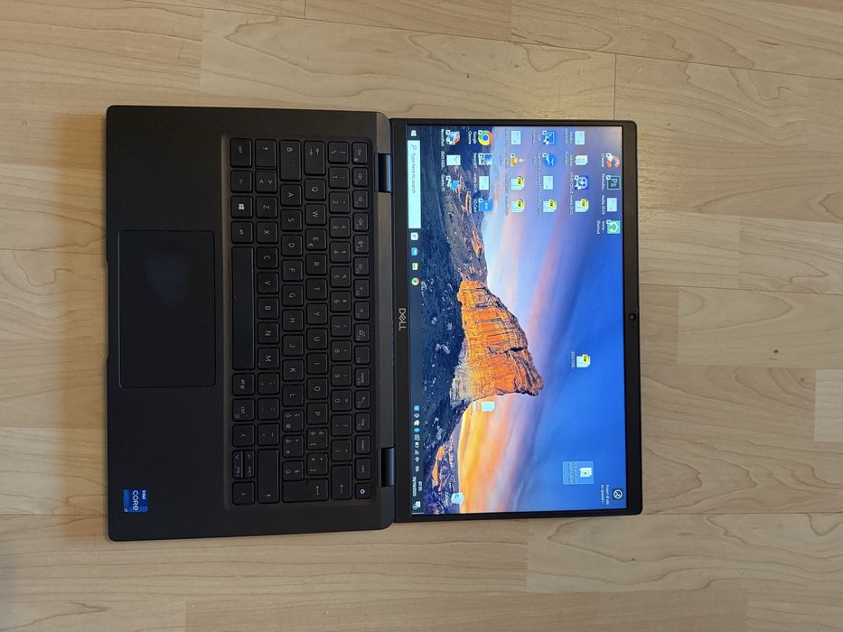 Premium Laptop ultra portabil DELL 7420 i7 11th 16gb 1tb ssd SCHIMB