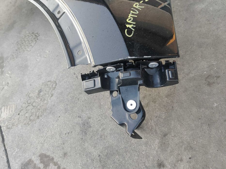 Aripa dreapta Renault Captur 2 (2019-2023) 631009C55R 
Cod: 631009C55R
