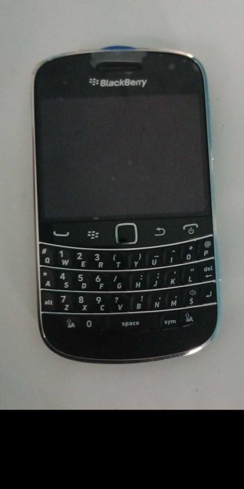 Vand Blackberyy 9900 NOU !!