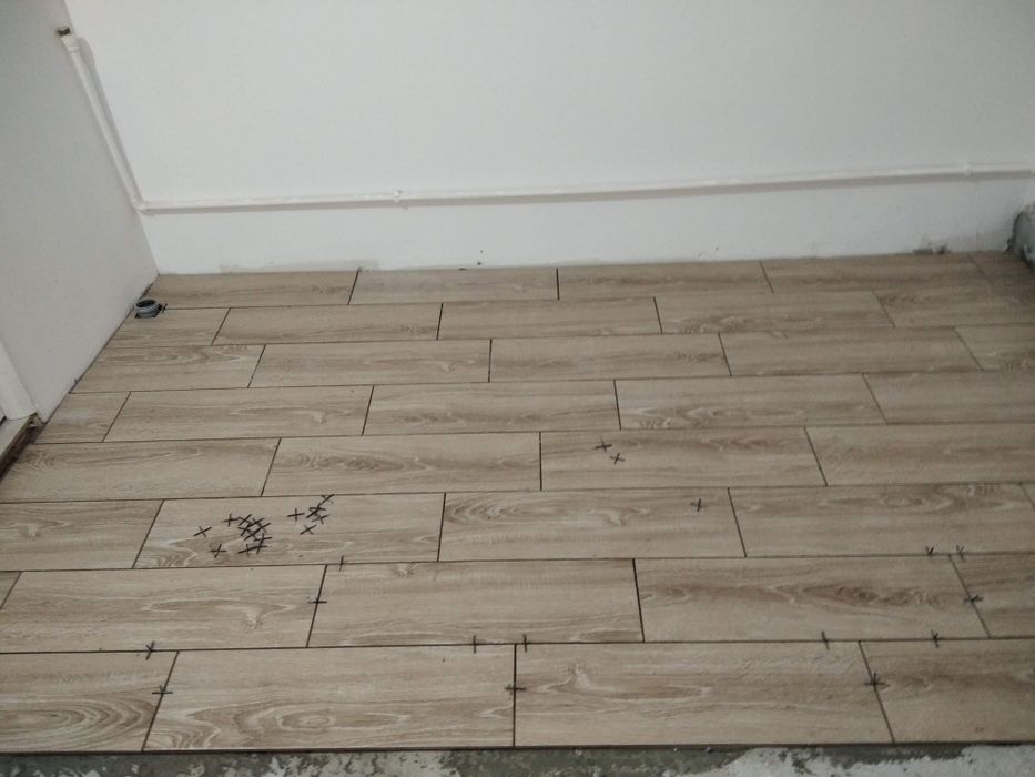 Renovări instalați sanitare glet tinci parchet,gresie