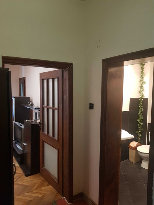 Дава се под наем Тристаен апартамент в Пловдив, Сточна гара - 65 кв.м за 510 € - Снимка #1