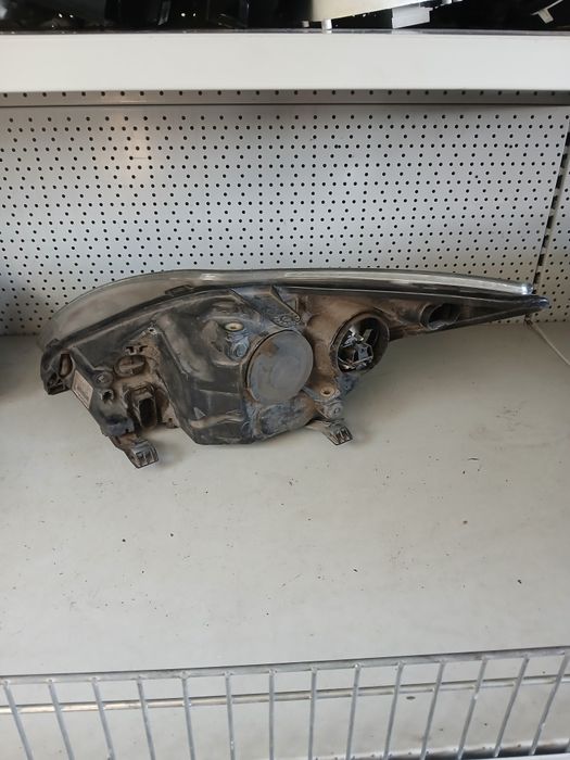 Фар десен Ford Focus 2009г