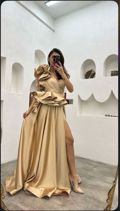 Продам вечерныю платие