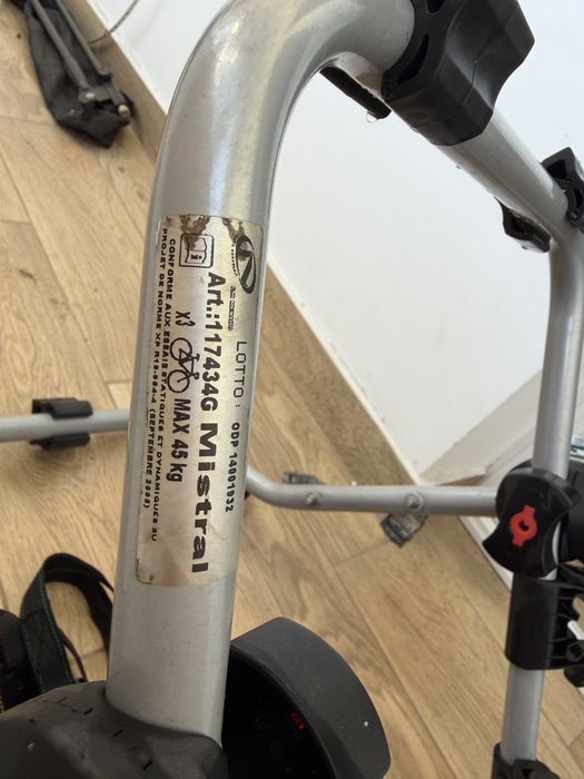 Suport auto Mistral pentru 3 biciclete – max. 45 kg + chingi
