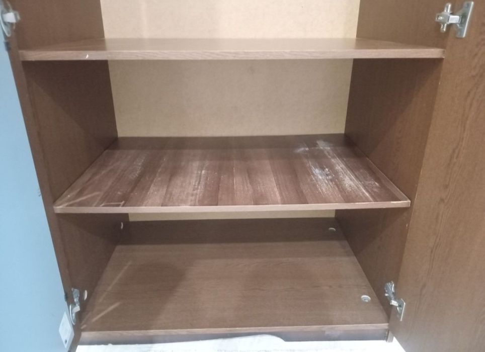 Шкаф/шифоньер сатылады.