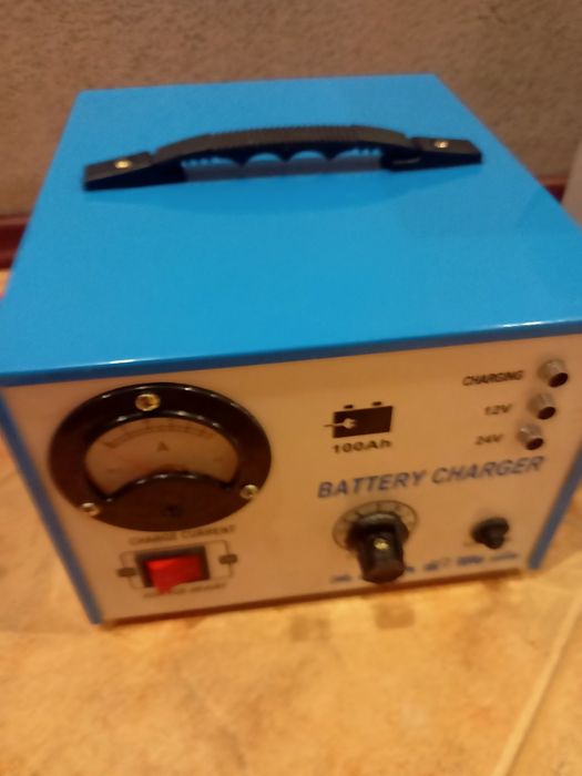 Зарядно устройство 12-24 волта 100А