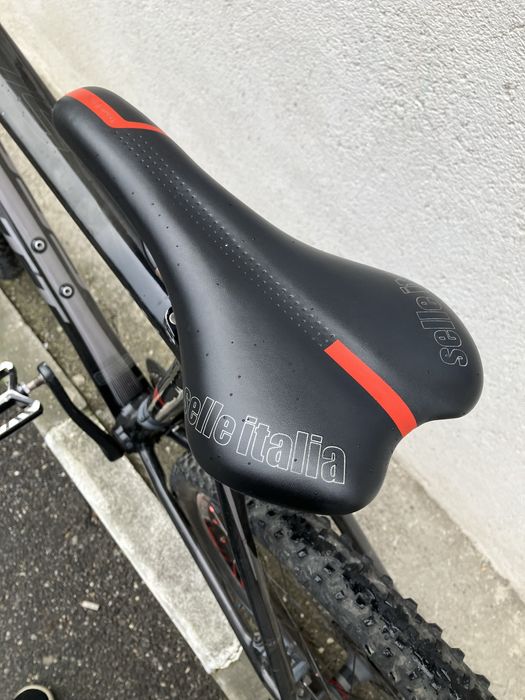Bicicleta carbon scott scale (2500 lei pret fix)