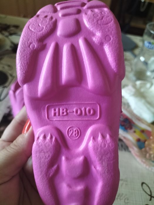 Vand papucei pentru copii