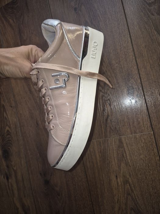 Liu.Jo кецове,LV обувки сандали,Moschino