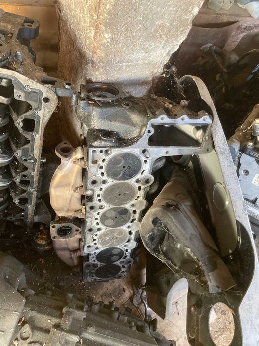 Цилиндрова глава бмв м57 218кс е60 х5 bmw m57