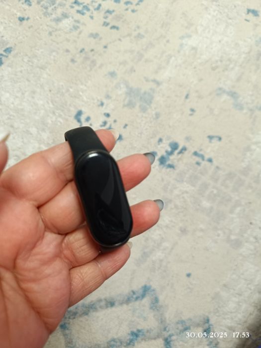 Продам часы Мбэнд 8