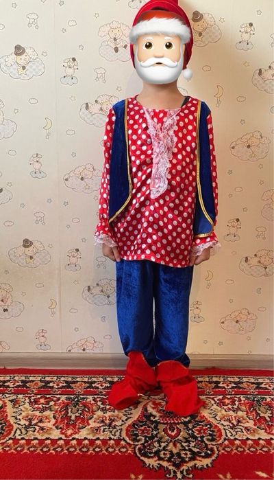 костюмы принца,санты,гномика