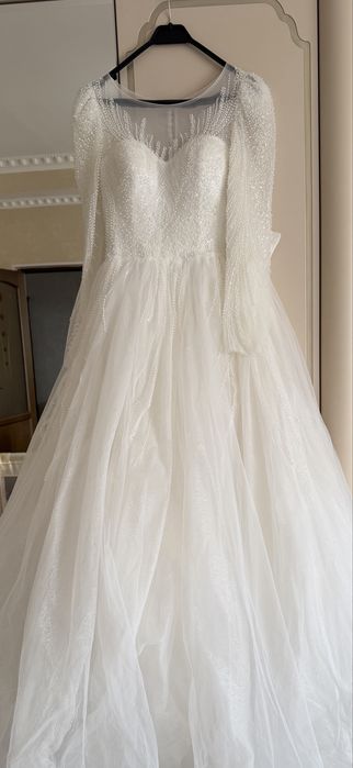 Продам пышное свадебное платье + подарки