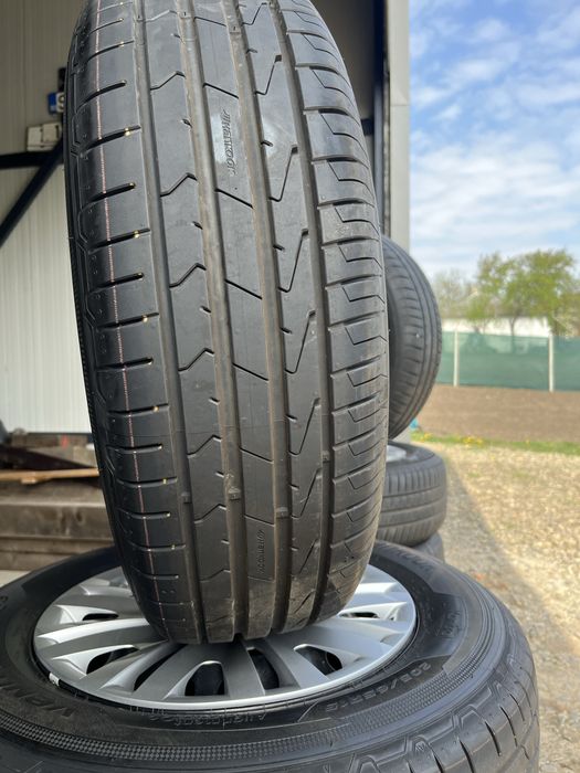 Roti complete noi 205/65 R15 Hankook vara