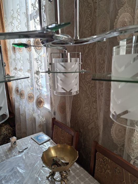 Люстра шикарная новая