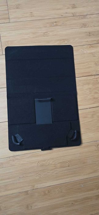Vand Husa  Universala  pentru tablete android 40 lei